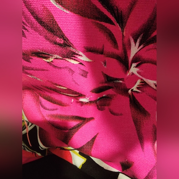 Victoria Secret Tote - Picture 7 of 7